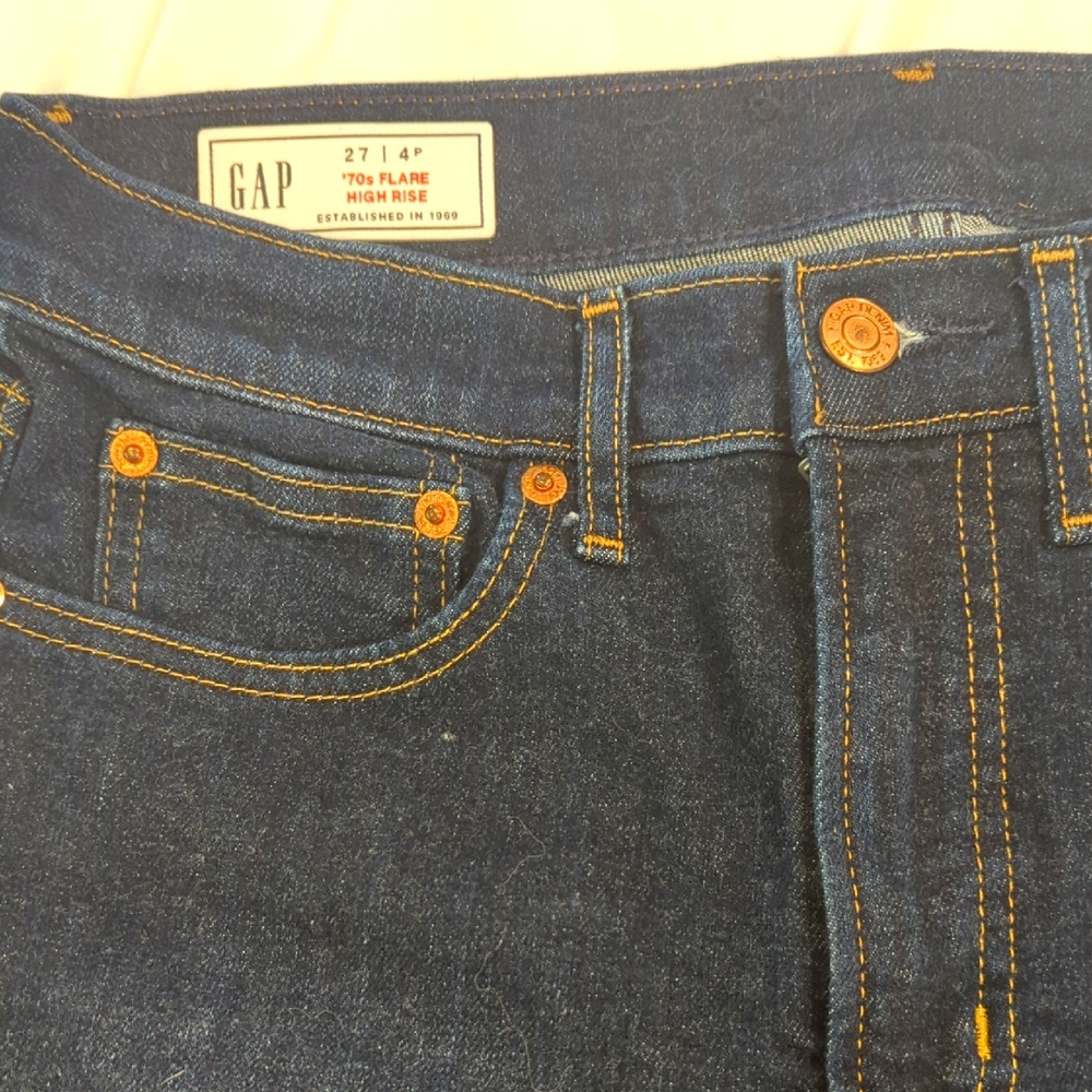 GAP Women's Petite  Dark Blue 70's Flare Highrise Jeans 4P 27w